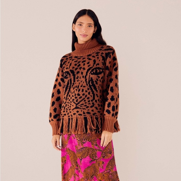 FARM Rio Sweaters - NWT FARM Rio Caramel Leopard Turtleneck Wool Sweater Knit Fleece Pullover XS